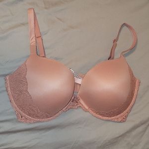 Victoria's Secret 38DDD Plunge Pushup Bra